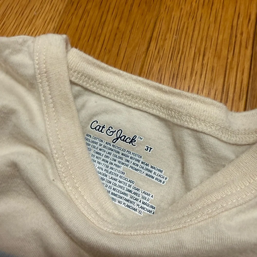 3T T-shirt Bundle - Picture 3 of 13